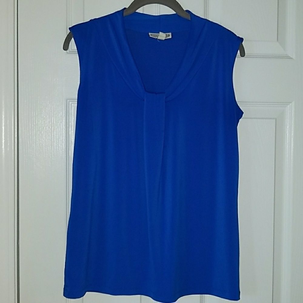 Dana Buchman soft stretch top Sz. S NWOT.
